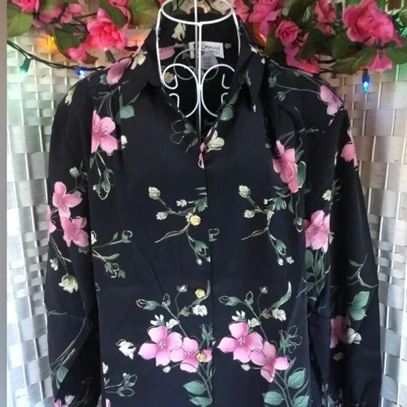 Vtg Maggie Sweet Black & Pink Floral Long Sleeve Blouse Vintage Button d… - Picture 2 of 9
